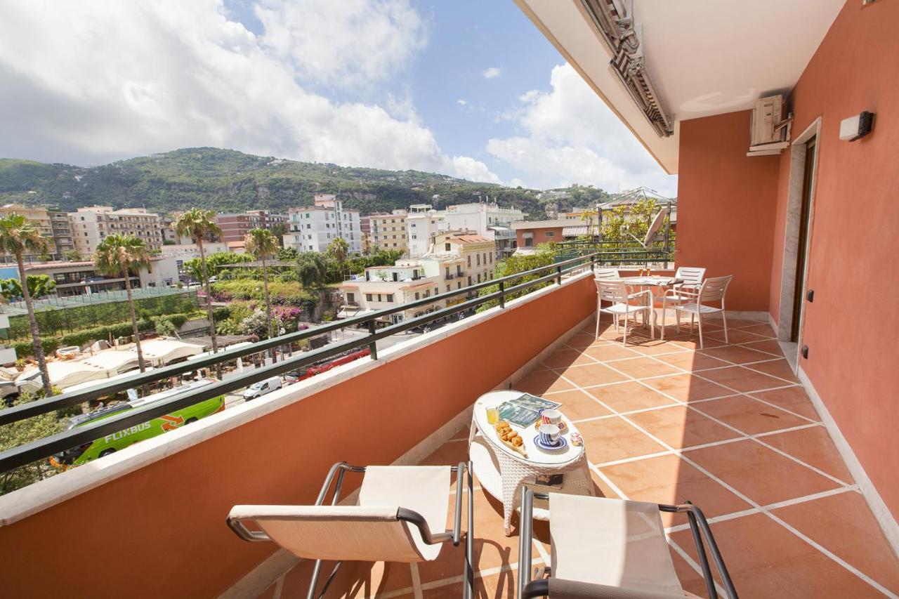 Amore Rentals - Casa Katia Sorrento Buitenkant foto