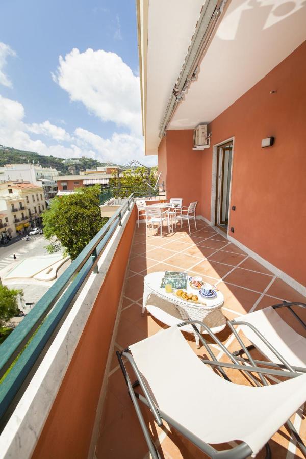 Amore Rentals - Casa Katia Sorrento Buitenkant foto
